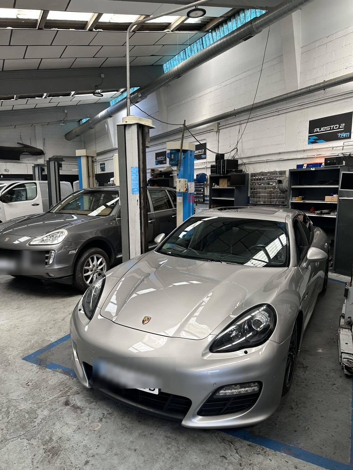 Taller TRM Racing — Porsche en el taller